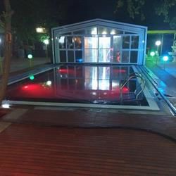 سقف متحرک استخر